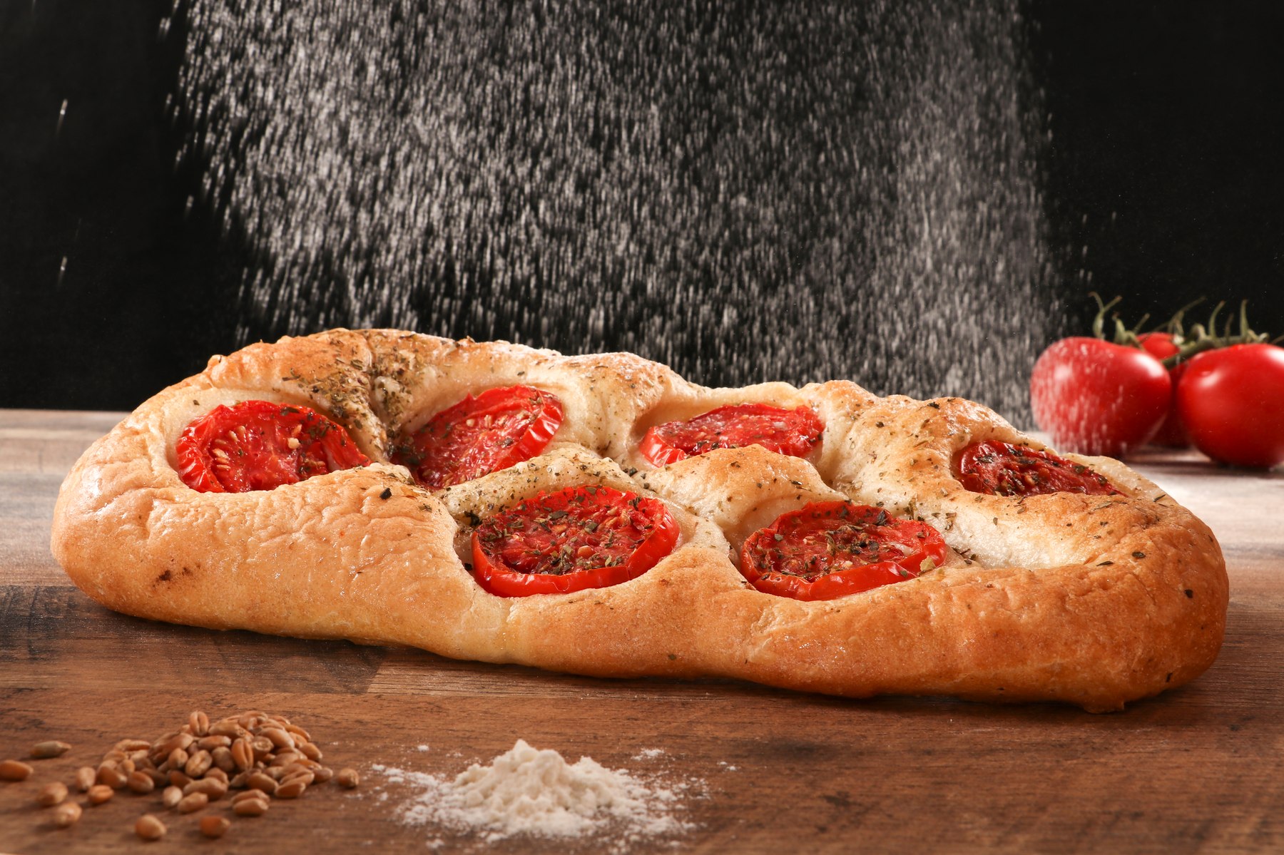 Flammkuchen mit Tomaten
