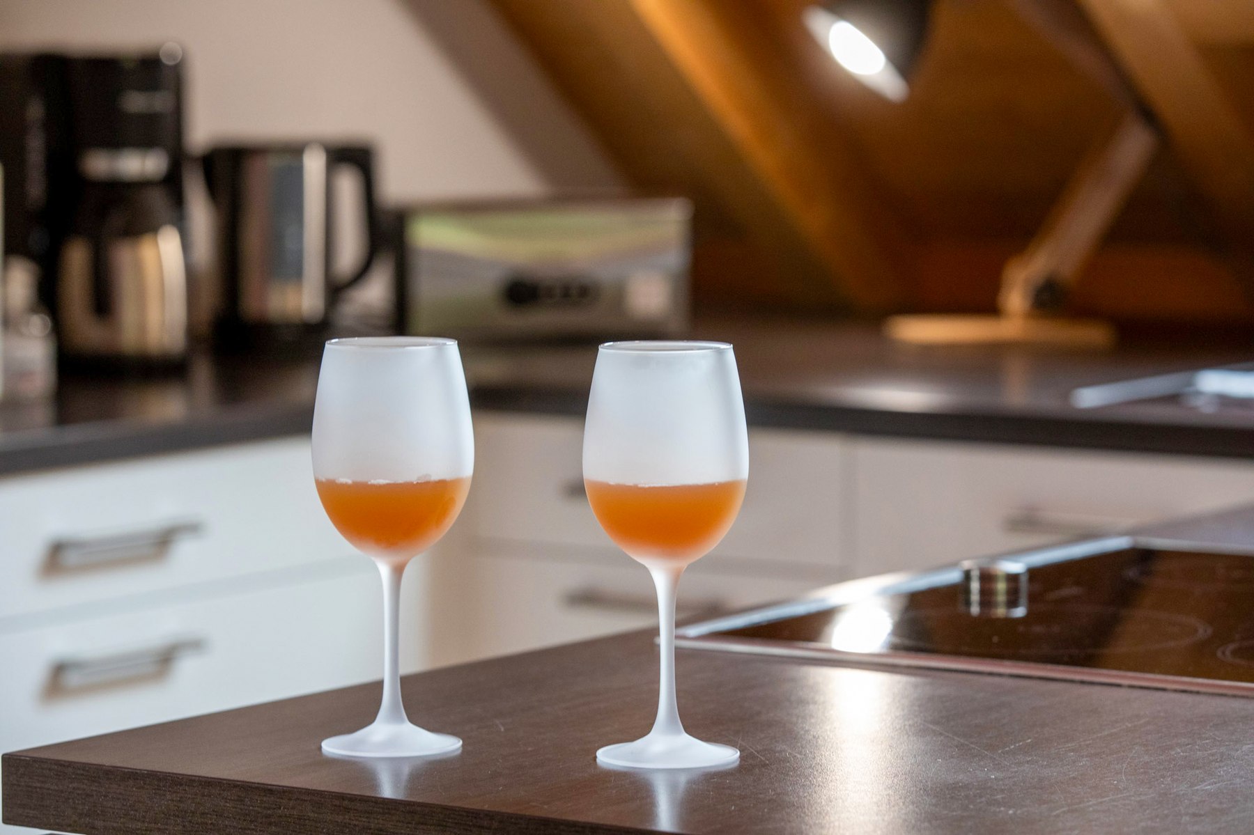 Aperitif-Gläser in der Küche