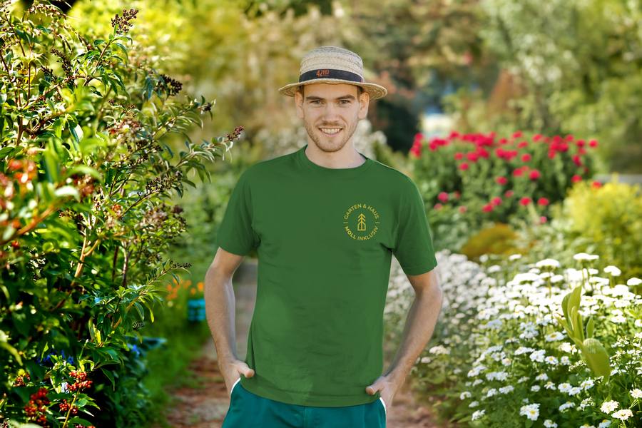Mitarbeiter von Moll GHS mit Strohhut